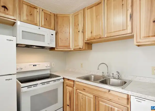 Property at 1406 Chesapeake St Unit B, Charlottesville, VA, 22902, 2 beds, 1 bath, [object Object]