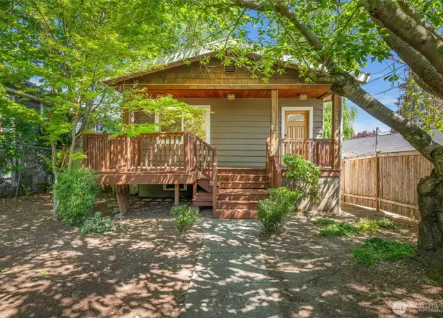 Property at 806 W Argand St, Seattle, WA, 98119, 3 beds, 2 baths, [object Object]
