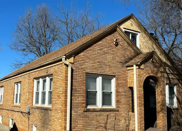 Property at 1155 S National Ave, Springfield, MO, 65804, 4 beds, 1 bath, [object Object]