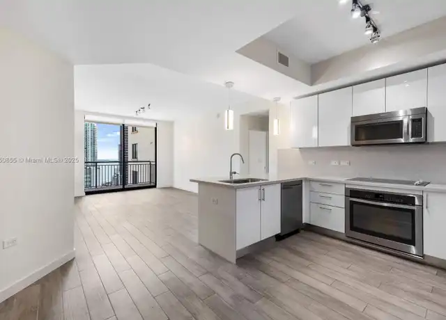 Property at 999 SW 1st Ave #2607, Miami, FL, 33130, 2 beds, 2 baths, [object Object]