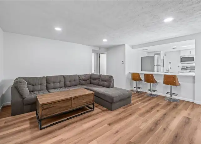 Property at 120 S 38th Ave #36, Omaha, NE, 68131, 2 beds, 1 bath, [object Object]