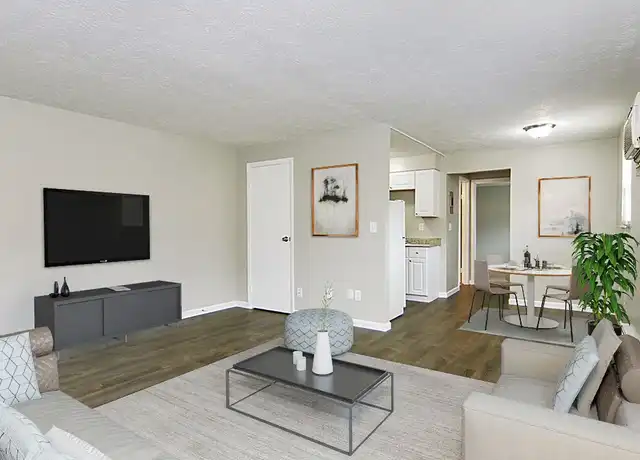 Property at South Terrace Apartments - 40 S Terrace Dr, Cincinnati, OH, 45215, 1 bed, 1 bath, [object Object]