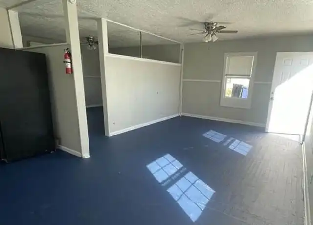 Property at 637 Mohawk St, Corpus Christi, TX, 78405, 1 bed, 1 bath, [object Object]