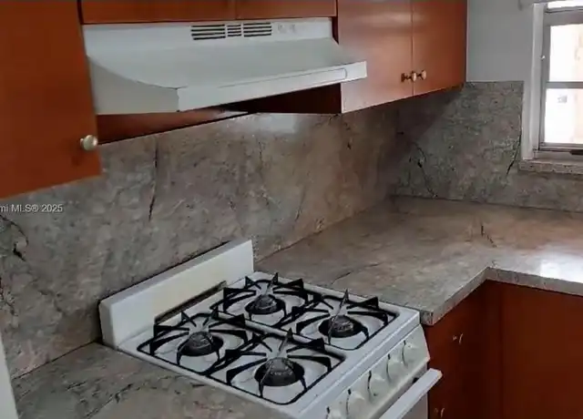 Property at 6850 W 14th Ct Unit C22, Hialeah, FL, 33014, 1 bed, 1 bath, [object Object]
