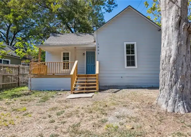 Property at 1002 S 2nd St, Temple, TX, 76504, 3 beds, 1 bath, [object Object]
