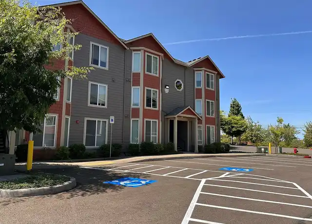 Property at Greenburg Apartments - 9520 SW Greenburg Rd, Tigard, OR, 97223, 2 beds, 2 baths, [object Object]