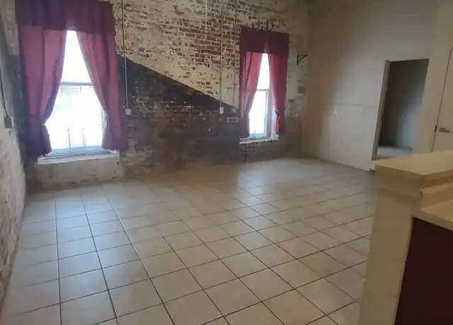 Property at 601 Bridge St Unit 109, Danville, VA, 24541, 1 bed, 1 bath, [object Object]