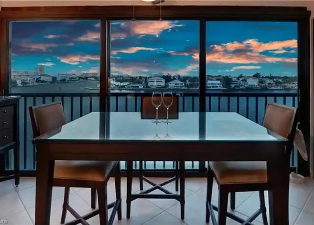 Property at 271 Southbay Dr #152, Naples, FL, 34108, 2 beds, 2 baths, [object Object]