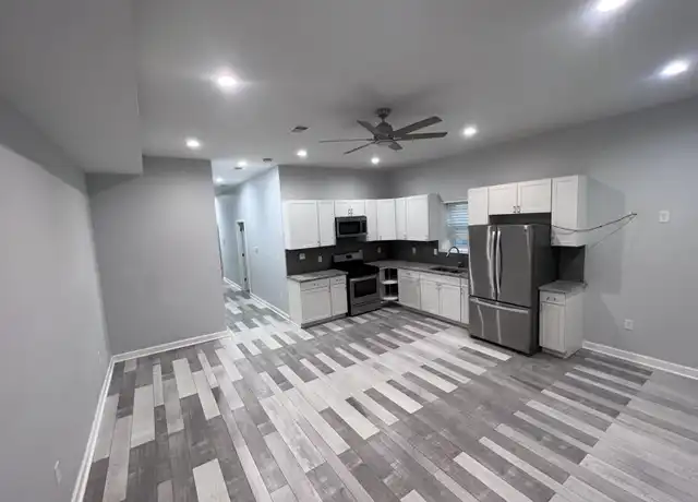 Property at 3659 S Indiana Ave #2, Chicago, IL, 60653, 2 beds, 1 bath, [object Object]