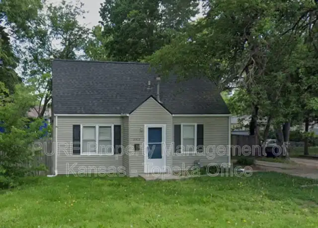 Property at 2912 SW 17th St, Topeka, KS, 66604, 2 beds, 1 bath, [object Object]