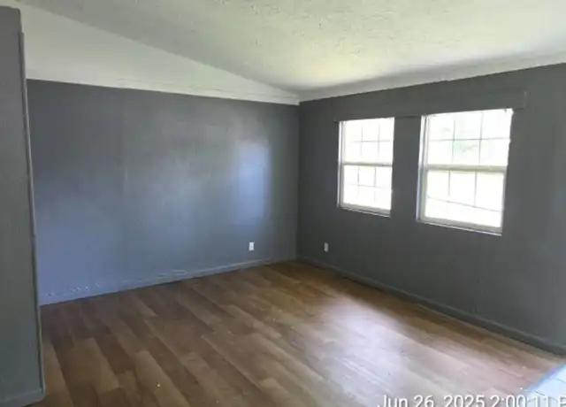 Property at 148 Saint James Ln, East Saint Louis, IL, 62206, 3 beds, 1 bath, [object Object]