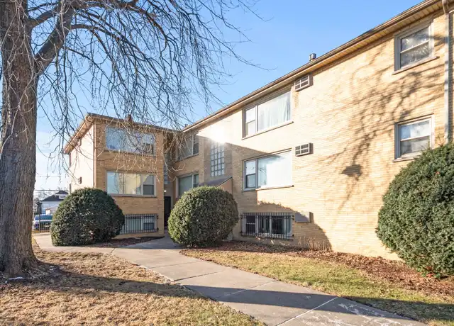 Property at 3639 W 63rd St Unit 3639-1R, Chicago, IL, 60629, 2 beds, 1 bath, [object Object]
