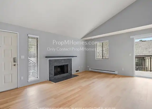 Property at 32 Crestfield Ct, Lake Oswego, OR, 97035, 2 beds, 2 baths, [object Object]