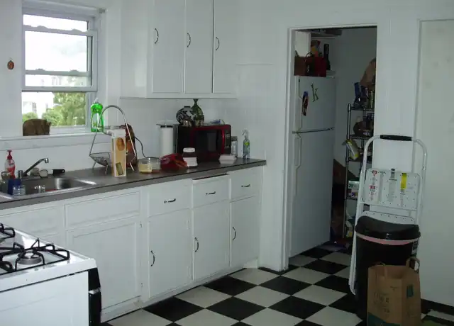 Property at 879 Broadway Unit 2, Somerville, MA, 02144, 3 beds, 1 bath, [object Object]