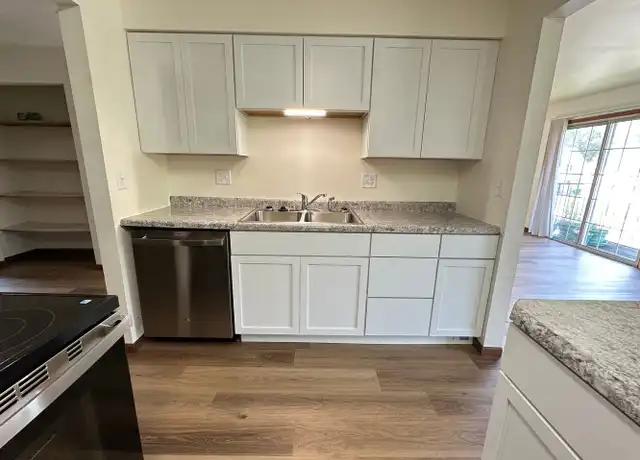 Property at 526 W Franklin St Unit 3, Portage, WI, 53901, 2 beds, 1 bath, [object Object]
