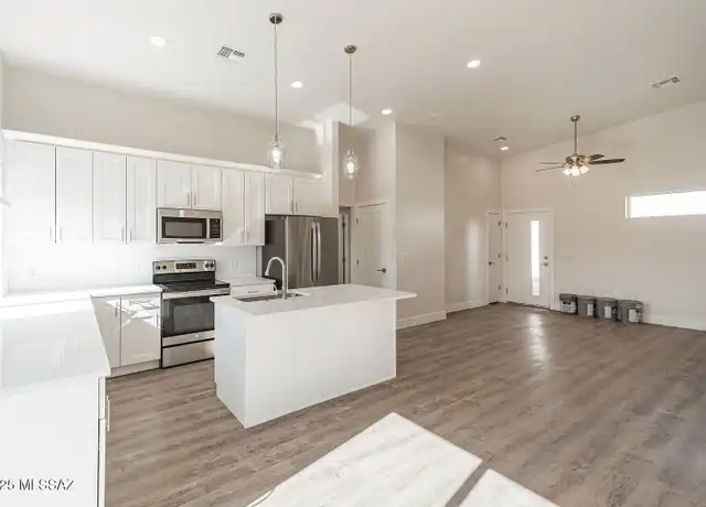 Property at 733 N Anita Ave #1, Tucson, AZ, 85705, 4 beds, 2 baths, [object Object]