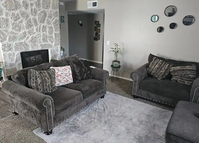 Property at Lake Stella Apartments - 5509 N Independence Ave, Oklahoma City, OK, 73112, 0-2 beds, 1-1.5 bath, [object Object]