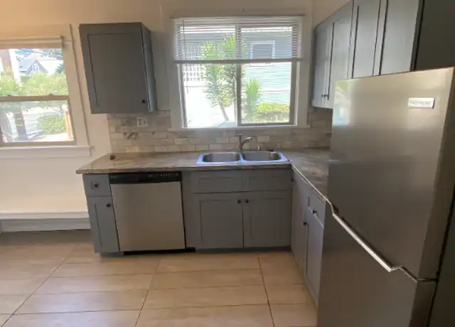 Property at 2200 Channing Way Unit 2, Berkeley, CA, 94704, 3 beds, 1 bath, [object Object]