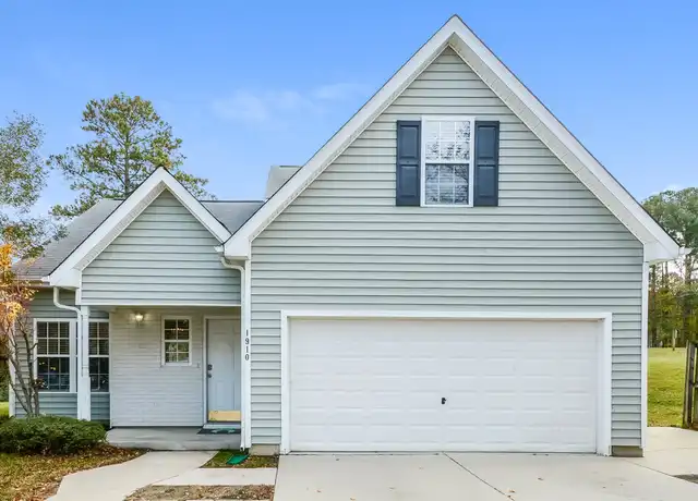 Property at 1910 Sterling Hill Dr, Fuquay Varina, NC, 27526, 3 beds, 2 baths, [object Object]