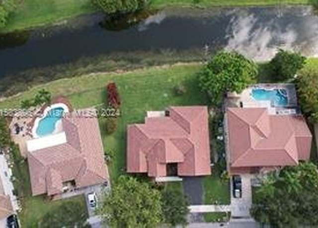 Photo of 4203 NW 54th St, Coconut Creek, FL 33073