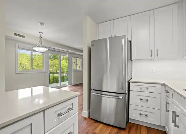 Property at The Glen at Kensington - 10214 Frederick Ave, Kensington, MD, 20895, 1-2 bed, 1 bath, [object Object]