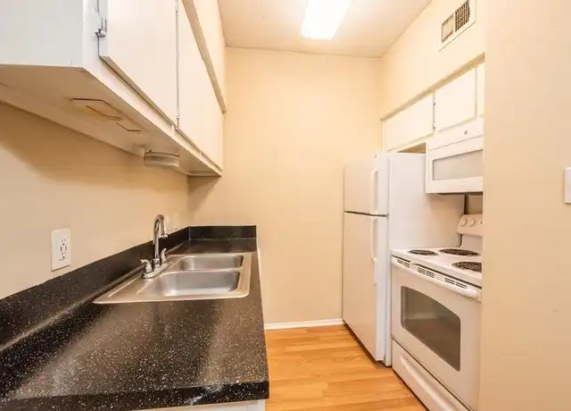 Property at 2818 Nueces St Unit 311, Austin, TX, 78705, 1 bed, 1 bath, [object Object]