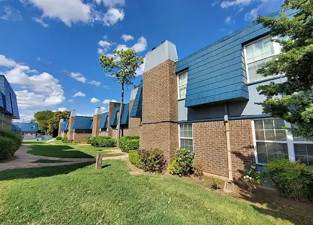 Property at Pickwick Place Apartments - 2759 W I 240 Service Rd, Oklahoma City, OK, 73159, 2 beds, 1-2 bath, [object Object]