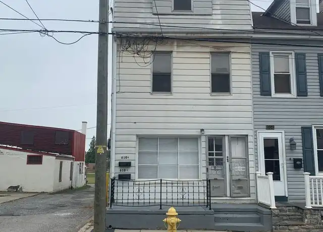 Property at 610 Vander Ave Unit 2, York, PA, 17403, 3 beds, 1 bath, [object Object]