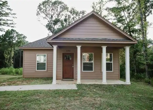 Property at 134 S Maple St, Ruston, LA, 71270, 3 beds, 3 baths, [object Object]