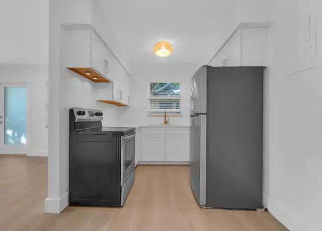 Property at 237 SE 1st St Unit 1, Dania Beach, FL, 33004, 1 bed, 1 bath, [object Object]