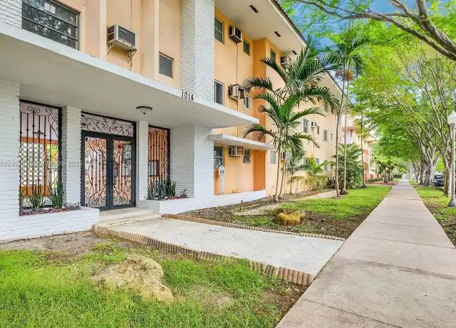 Property at 1014 Salzedo St #307, Coral Gables, FL, 33134, 1 bed, 1 bath, [object Object]