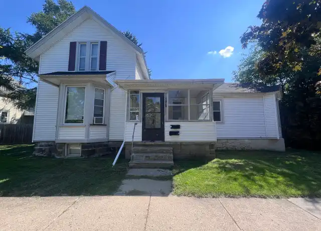 Property at 1436 Broadway Ave NW Apt 2 (B), Grand Rapids, MI, 49504, 2 beds, 1 bath, [object Object]