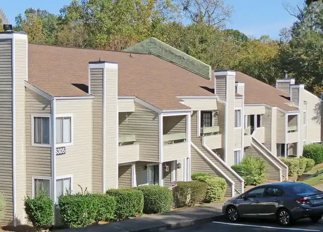 Property at Quail Lakes Apartments - 5335 Country Club Rd, Winston-Salem, NC, 27104, 1-2 bed, 1-2 bath, [object Object]