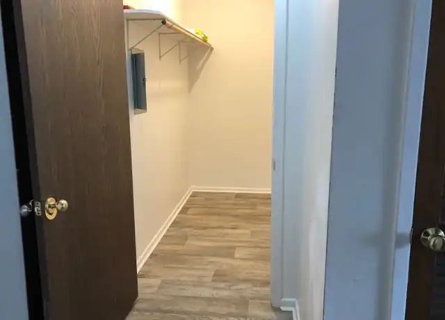 Property at 2021 NW Hickory Ln, Ankeny, IA, 50023, 1 bed, 1 bath, [object Object]