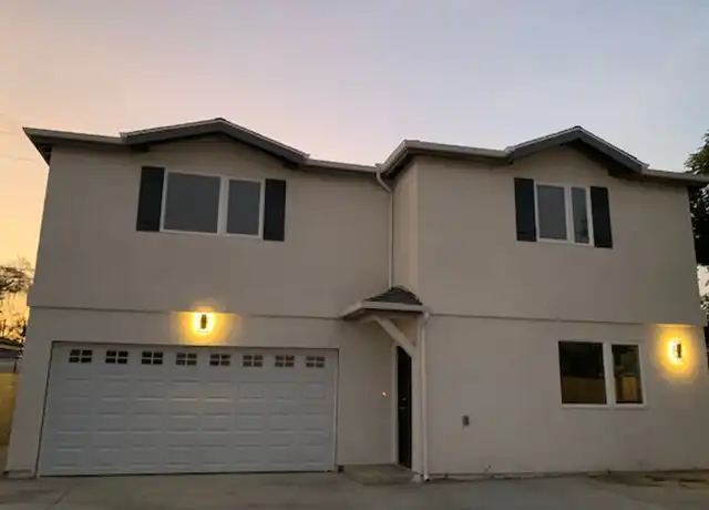 Property at 6913 Vinevale Ave #4, Bell, CA, 90201, 3 beds, 2.5 baths, [object Object]
