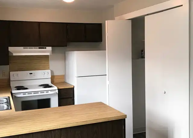 Property at 1220 S Juniper St Unit 102, Nampa, ID, 83686, 2 beds, 1.5 baths, [object Object]