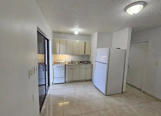 Property at 326 SW 62nd Ave, Miami, FL, 33144, 1 bed, 1 bath, [object Object]