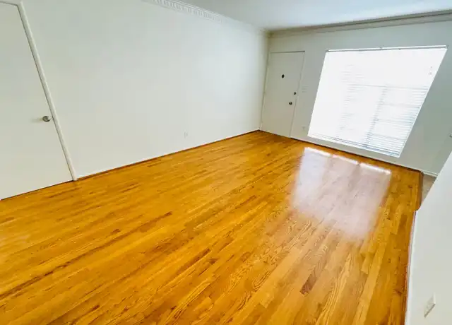Property at 817 N Las Palmas Ave Unit 03, Los Angeles, CA, 90038, 1 bed, 1 bath, [object Object]