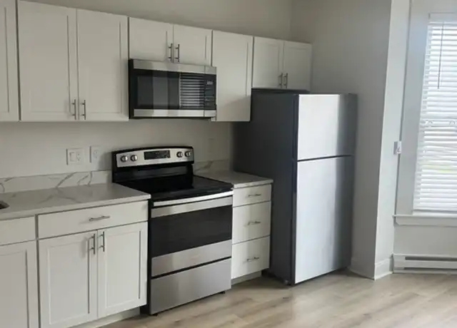 Property at 568 Main St Unit 2, Woburn, MA, 01801, 1 bed, 1 bath, [object Object]