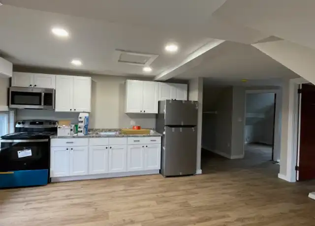 Property at 72 Hungerford Ter Unit 3, Burlington, VT, 05401, 4 beds, 1 bath, [object Object]
