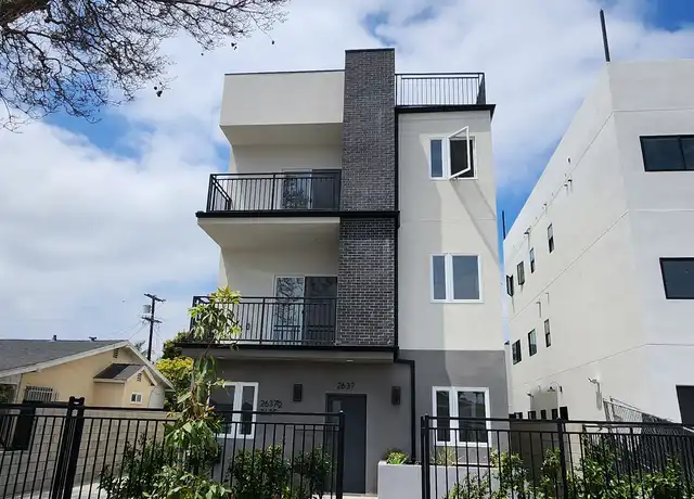 Property at 2637 S Cochran Ave, Los Angeles, CA, 90016, 4 beds, 3 baths, [object Object]