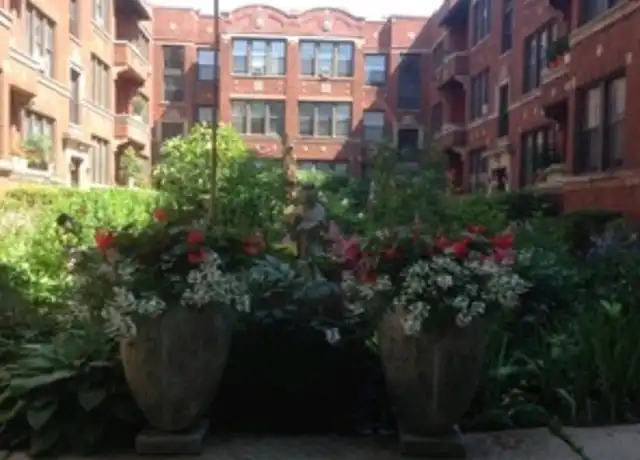 Property at 1134 W Pratt Blvd Unit 1W, Chicago, IL, 60626, 2 beds, 1 bath, [object Object]