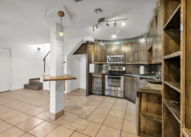 Property at 4439 E Wood St, Phoenix, AZ, 85040, 2 beds, 2 baths, [object Object]
