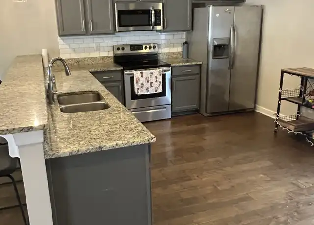 Property at 2506 E Main St Unit B1, Murfreesboro, TN, 37127, 3 beds, 2.5 baths, [object Object]