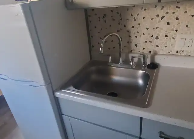 Property at 144 E Eldridge St, Long Beach, CA, 90807, 1 bed, 1 bath, [object Object]