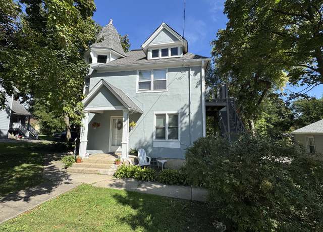 Photo of 137 E Washington St Unit 1R, West Chicago, IL 60185