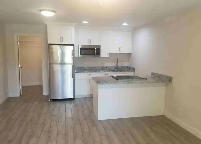 Property at 1404 E Renfro St Unit A, Plant City, FL, 33563, 1 bed, 1 bath, [object Object]