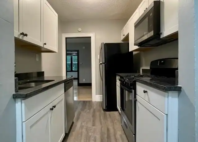 Property at 1657 Minnehaha Ave E Unit 3, St Paul, MN, 55106, 2 beds, 1 bath, [object Object]