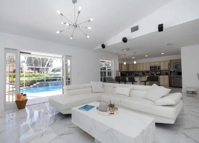 Property at 1399 Chapparel Way, Wellington, FL, 33414, 4 beds, 2 baths, [object Object]