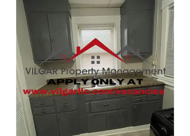 Property at 658 Connecticut St Unit 1st Floor, Gary, IN, 46402, 2 beds, 1 bath, [object Object]